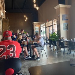 KK's Cafe & Cakery - Interior seating
