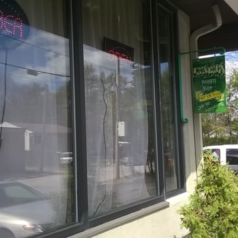 Lester's Barber Shop - Men's Hair Salons Near Me - Warwick, Rhode Island
