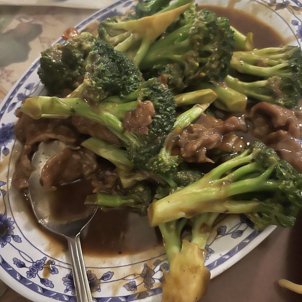 Hop Sing Palace - Broccoli beef-lots of broccoli and not as much beef as we would have liked but the flavor was really good! - Chinese Near Me - Folsom, California