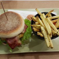 Hamburgueria da Esquina - Farilhão (Double Cheeseburger)