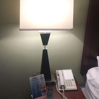 El Coronado Resort - Lamps are nice... - Hotels Near Me - Wildwood, New Jersey