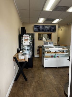 BAGELOO Bagel & Coffee Shop by null