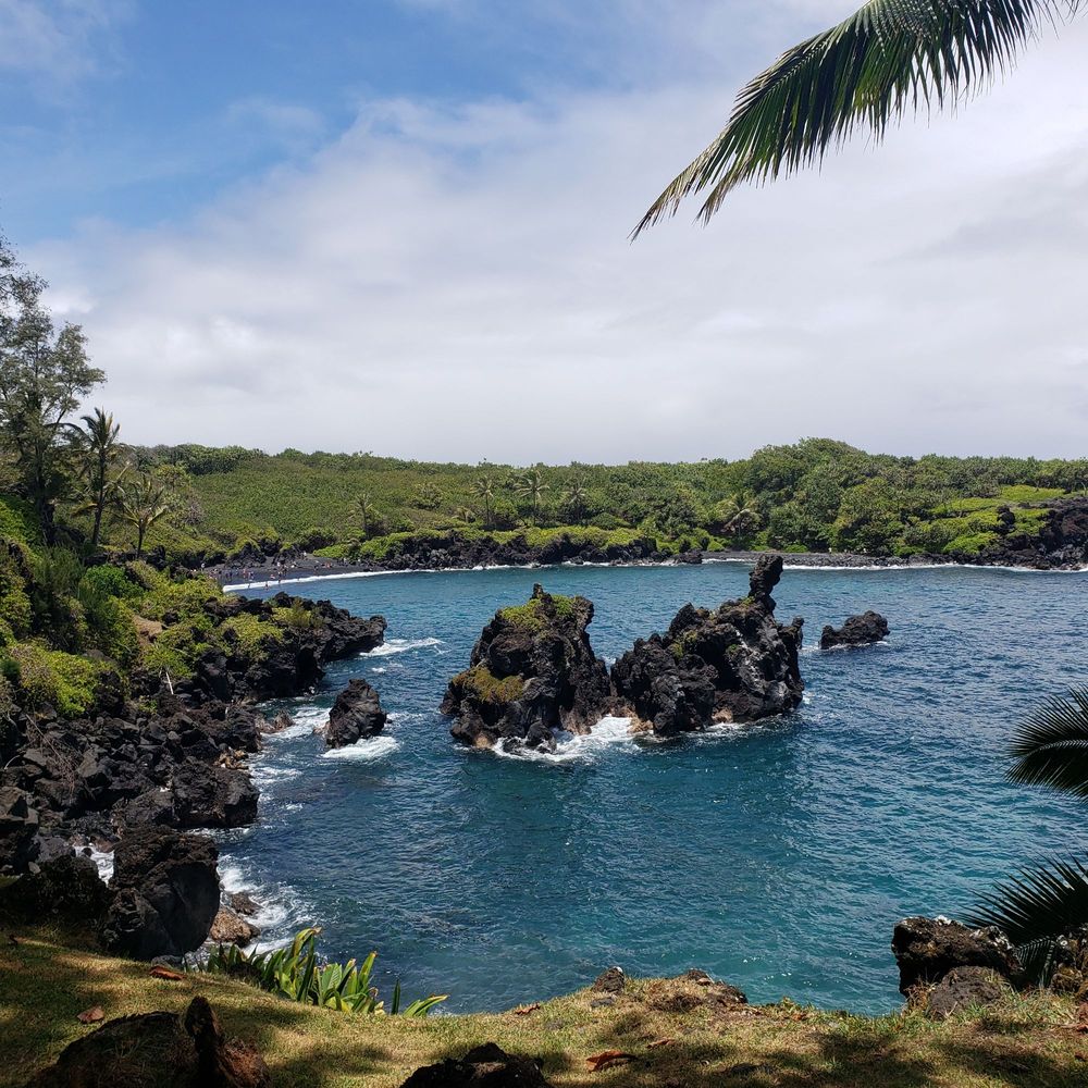 Maui's Private Guide - Black sand beach - Beer Tours Near Me Maui's Private Guide - Black sand beach - Beer Tours Near Me