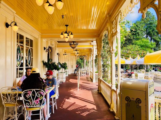 Jolly Holiday Bakery Cafe by null