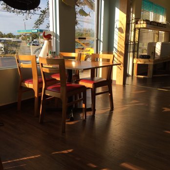 Tausha's Seafood - Peaceful spot to enjoy perfectly cooked fresh fish reasonably priced - Grocery Near Me - Stuart, Florida