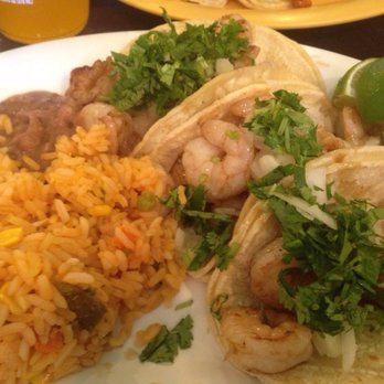 El Limon - Shrimp tacos with rice and refried beans - Mexican Near Me - Conshohocken, Pennsylvania