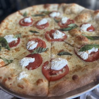 DeRussos Pizzeria - A magnificent large "White" Pizza, it was excellent! - Pizza Near Me - St. Petersburg, Florida