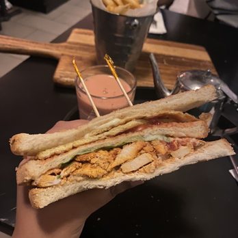 Laari Adda - Desi club sandwich - Pakistani Near Me - Mississauga, Ontario