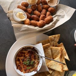Riptides Seafood Restaurant - Hush puppies and crab dip