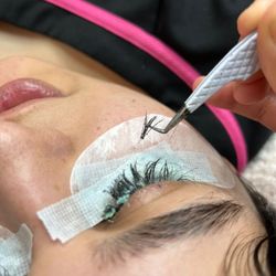 Johnny's Lashes - I went to get them removed somewhere else, where they know what they're doing ! It took almost an hour