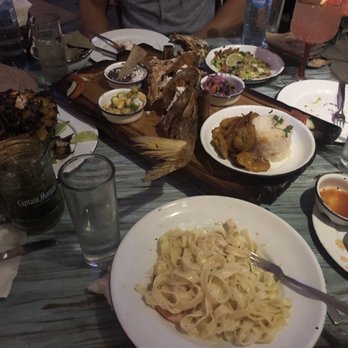 Puerto Santo - Whole fried fish, grouper ceviche, shrimp pasta, octopus guacamole - Seafood Near Me - Cancún, ROO