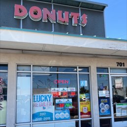 the front of a donut shop