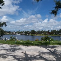 Gulf Oaks RV Park & Smuggler's Cove Marina