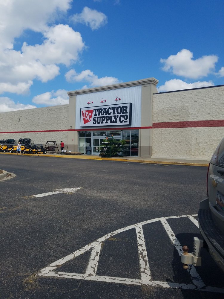 TRACTOR SUPPLY Updated September 2024 195 Edgewood Dr, North Augusta, South Carolina