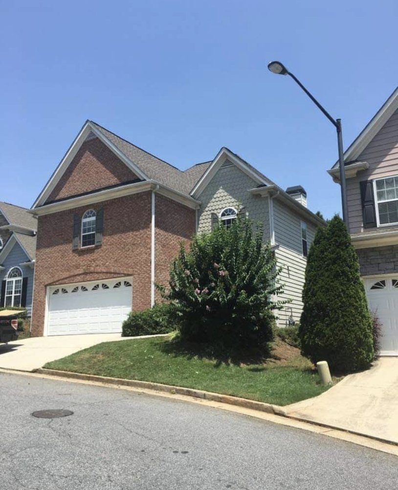 Slide of Integrity Roofing Solutions