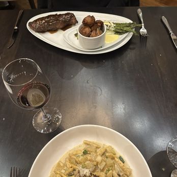 Wandering Vine At the Castle - Lobster Cavatelli and KC Strip with smashed potatoes and asparagus - Wine Bars Near Me - Shawnee, Kansas