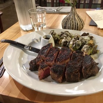 Freight House - American Near Me - Paducah, Kentucky