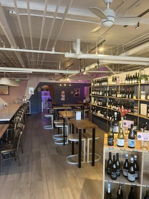 DECANTsf Bottle Shop & Bar by null