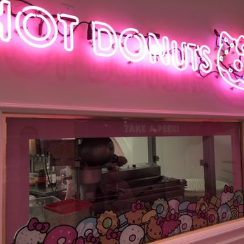 Hello Kitty Cafe - Cafes Near Me - Irvine, California