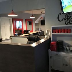 Gents Barbershop - Reception area