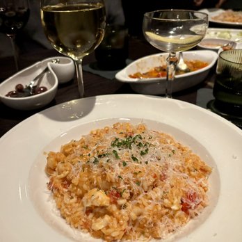 Moderna Bar & Pizzeria - Pizza Near Me - Austin, Texas Moderna Bar & Pizzeria - Pizza Near Me - Austin, Texas
