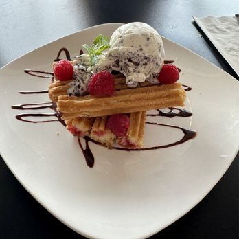 Tres Muchachos - Churros and Ice Cream - Breakfast & Brunch Near Me - Costa Mesa, California