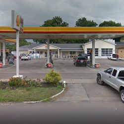 Shell - Outside the Centerburg Shell station