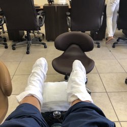 89 Nails Salon - Ahhhhhhh pedicure with hot towels