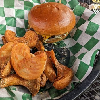 Kruse's Paint Creek Tavern - Hamburger - Seafood Near Me - Rochester, Michigan Kruse's Paint Creek Tavern - Hamburger - Seafood Near Me - Rochester, Michigan