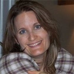 Melanie A Thornton, LMT