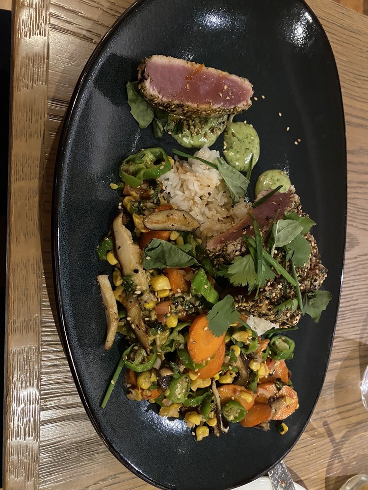 Tommy Bahama Restaurant | Bar | Store - New York