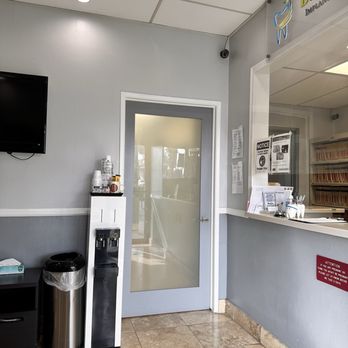 DJ Dental Group - Reception area - Cosmetic Dentists Near Me - La Palma, California DJ Dental Group - Reception area - Cosmetic Dentists Near Me - La Palma, California