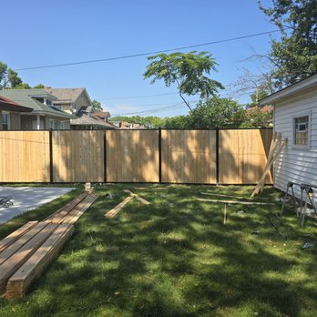 Bespoke Fence - Fences & Gates Near Me - Chicago, Illinois