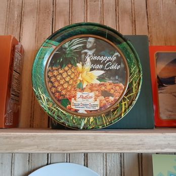 Collin Street Bakery - Pineapple fruitcake - Bakeries Near Me - Corsicana, Texas Collin Street Bakery - Pineapple fruitcake - Bakeries Near Me - Corsicana, Texas