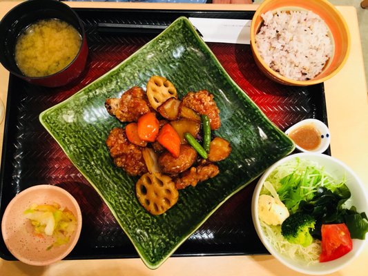 大戸屋 みなとみらいビジネススクエア店 - Updated October 2025