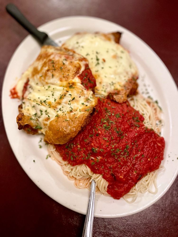 Lake Park Steakhouse Image