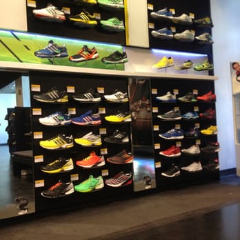 adidas sport performance store las vegas