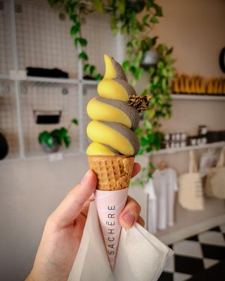 Sachère Desserts by null