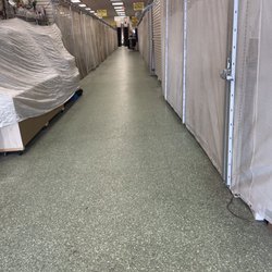 Tri-County Bazaar - Stalls are closed on a mid-week noontime.