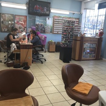 Nu Nails & Spa - Rather small. Not a lot of seats for waiting - Nail Salons Near Me - Mount Rainier, Maryland