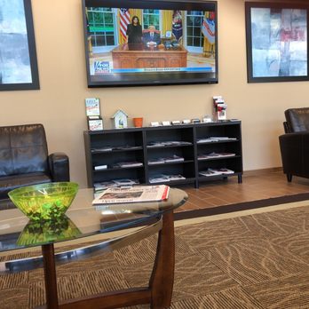 Herbert Automotive - Very comfortable lounge area - Auto Repair Near Me - Cumming, Georgia Herbert Automotive - Very comfortable lounge area - Auto Repair Near Me - Cumming, Georgia