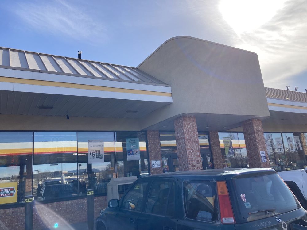 SHELL Updated September 2024 18 Photos 5350 Wadsworth Bypass