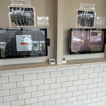 Blackbird Cafe - Kiosk - Cafes Near Me - Groton, Massachusetts