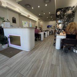 Urban Nail Lounge