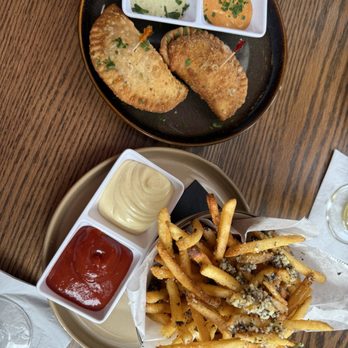 Morella - Empanadas, truffle fries - Italian Near Me - San Francisco, California Morella - Empanadas, truffle fries - Italian Near Me - San Francisco, California