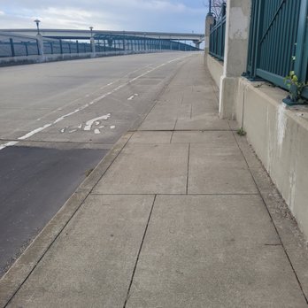 Bay Bridge Trail - Shellmound - from parking spot to trail - Parks Near Me - Emeryville, California