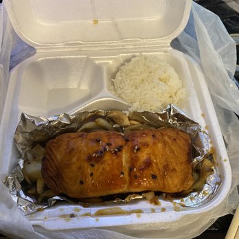 Umi Sushi & Grill - Salmon dinner - Sushi Bars Near Me - Arlington, Texas Umi Sushi & Grill - Salmon dinner - Sushi Bars Near Me - Arlington, Texas
