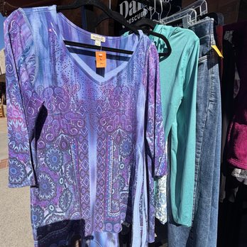 Daisy's Rescued Goods - Blouse - Thrift Stores Near Me - Carefree, Arizona Daisy's Rescued Goods - Blouse - Thrift Stores Near Me - Carefree, Arizona