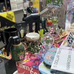 Clouds Master Smoke Shop - GIFTS