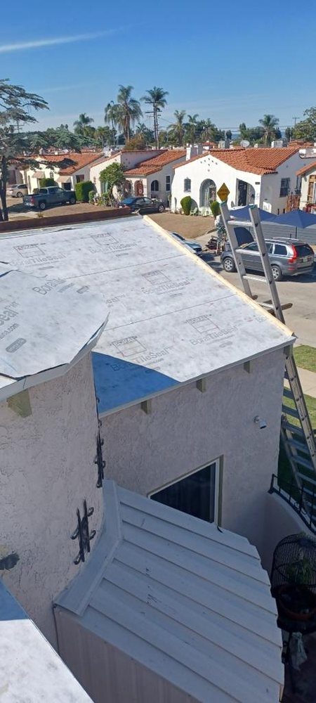 Slide of J & D Roofing